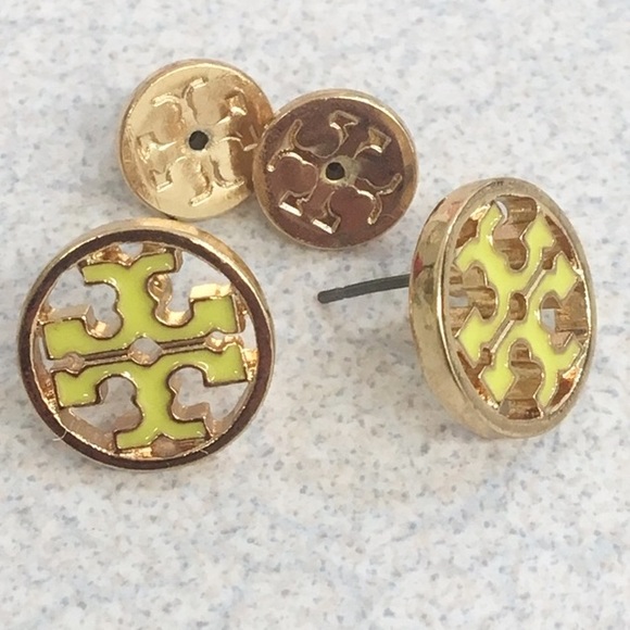 Unique and beautiful NWOT Tory Burch Logo Studs ✨ - Picture 5 of 5